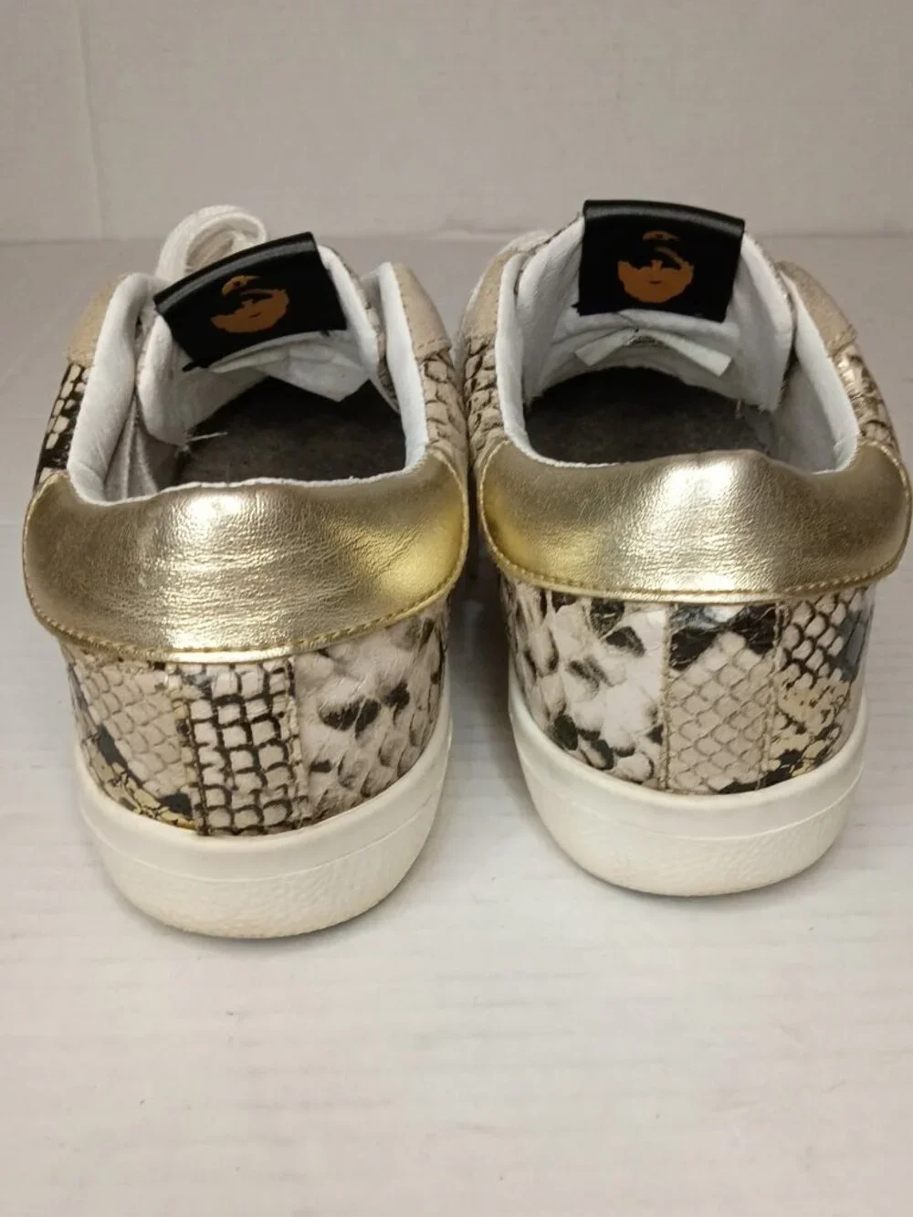 Steve Madden steve madden
